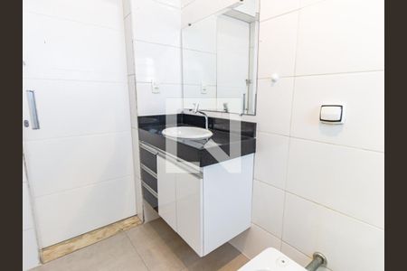 Banheiro de casa para alugar com 1 quarto, 130m² em Vila Invernada, São Paulo