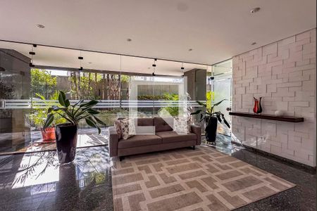 Hall de entrada de apartamento à venda com 2 quartos, 145m² em Vila Bastos, Santo André