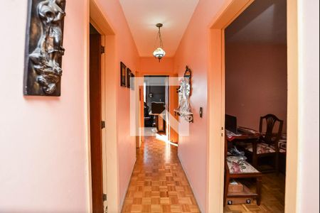 Corredor de apartamento à venda com 3 quartos, 102m² em São João, Porto Alegre