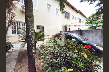 Garagem de casa à venda com 3 quartos, 93m² em Penha Circular, Rio de Janeiro