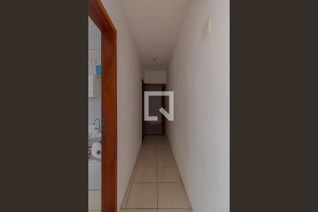 Corredor Interno de casa para alugar com 2 quartos, 70m² em Cidade Líder, São Paulo