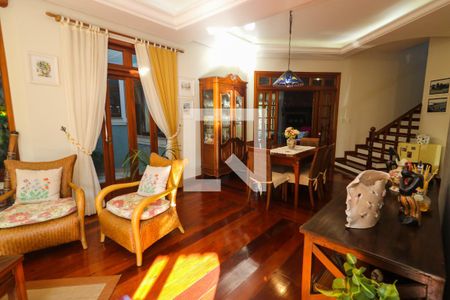 Sala de casa de condomínio à venda com 4 quartos, 300m² em Cavalhada, Porto Alegre