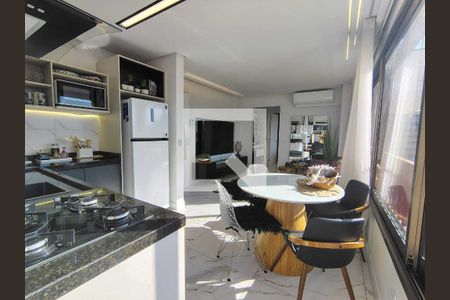 Cozinha de apartamento à venda com 1 quarto, 44m² em Menino Deus, Porto Alegre