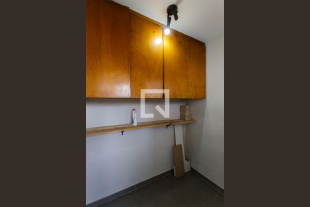Quarto de Serviço de apartamento para alugar com 2 quartos, 107m² em Itaim Bibi, São Paulo