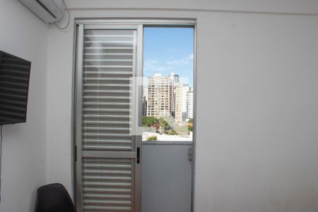 Varanda do quarto de apartamento à venda com 1 quarto, 48m² em Funcionários, Belo Horizonte