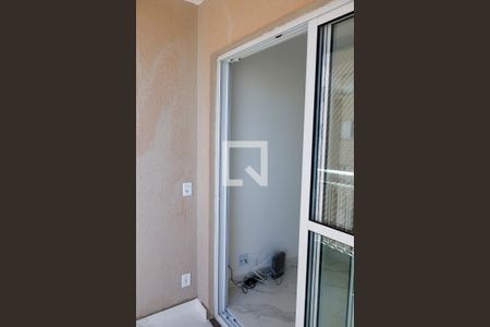 Sacada de apartamento para alugar com 2 quartos, 45m² em Padroeira, Osasco