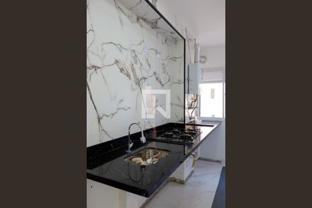 Cozinha de apartamento para alugar com 2 quartos, 45m² em Padroeira, Osasco