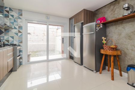 Cozinha de casa à venda com 2 quartos, 96m² em Guarujá, Porto Alegre