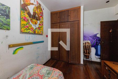 Apartamento à venda com 4 quartos, 130m² em Santo Antônio, Belo Horizonte
