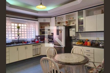 Casa à venda com 4 quartos, 360m² em Jardim das Paineiras, Campinas