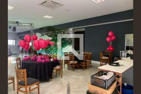 Casa de Condomínio à venda com 3 quartos, 284m² em Swiss Park, Campinas