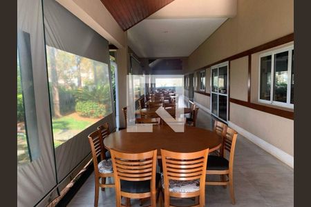 Casa de Condomínio à venda com 3 quartos, 284m² em Swiss Park, Campinas