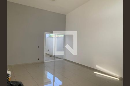 Casa de Condomínio à venda com 3 quartos, 179m² em Swiss Park, Campinas