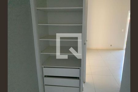 Casa à venda com 3 quartos, 179m² em Swiss Park, Campinas