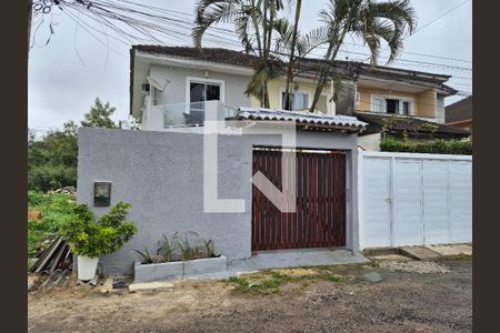 Fachada de casa de condomínio à venda com 2 quartos, 100m² em Vargem Grande, Rio de Janeiro