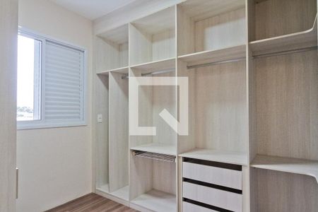 Closet da suíte de apartamento para alugar com 1 quarto, 53m² em Jardim das Laranjeiras, São Paulo