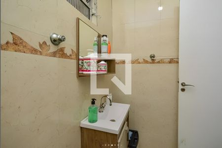 Banheiro de casa à venda com 2 quartos, 125m² em Jardim Regis, São Paulo