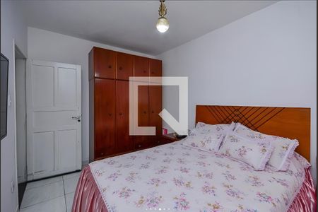 Quarto de casa à venda com 2 quartos, 125m² em Jardim Regis, São Paulo