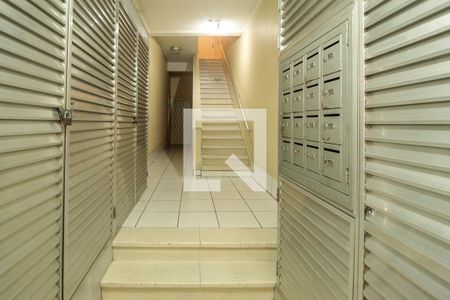 Corredor de apartamento à venda com 2 quartos, 77m² em Petrópolis, Porto Alegre