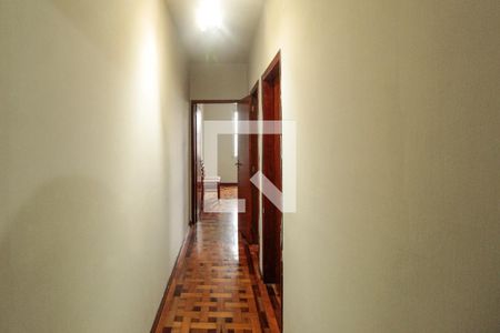 Corredor de apartamento à venda com 2 quartos, 77m² em Petrópolis, Porto Alegre