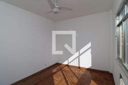 Quarto 1 de apartamento à venda com 2 quartos, 75m² em Jardim Guanabara, Rio de Janeiro