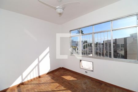 Quarto 1 de apartamento à venda com 2 quartos, 75m² em Jardim Guanabara, Rio de Janeiro
