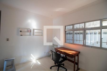 Escritório de casa para alugar com 3 quartos, 350m² em Vila Tiradentes, São Paulo