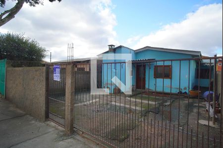 Fachada de casa à venda com 2 quartos, 100m² em Humaitá, Porto Alegre