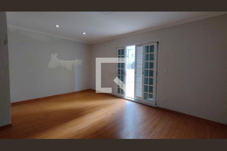 Casa à venda com 2 quartos, 105m² em Vila Ivone, São Paulo