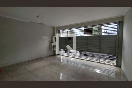 Casa à venda com 2 quartos, 105m² em Vila Ivone, São Paulo