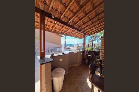 Churrasqueira de casa à venda com 3 quartos, 295m² em Vila Santa Maria, São Paulo
