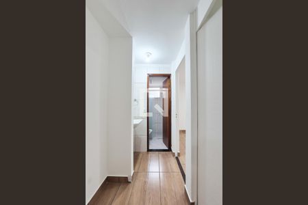 Corredor de apartamento para alugar com 2 quartos, 54m² em Jardim Alvorada, Santo André