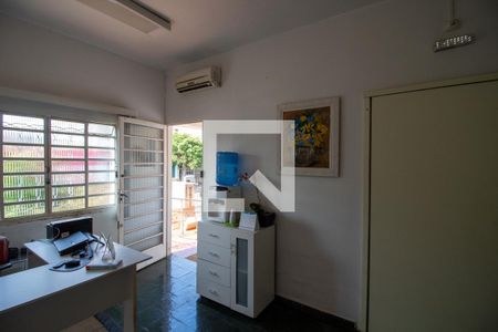 Sala de casa à venda com 2 quartos, 243m² em Ferreira, São Paulo