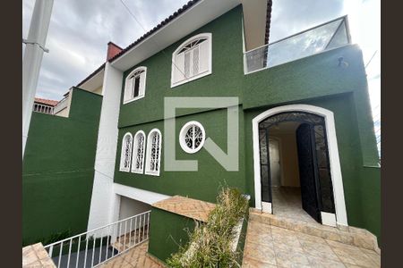 Fachada de casa à venda com 4 quartos, 250m² em Mandaqui, São Paulo