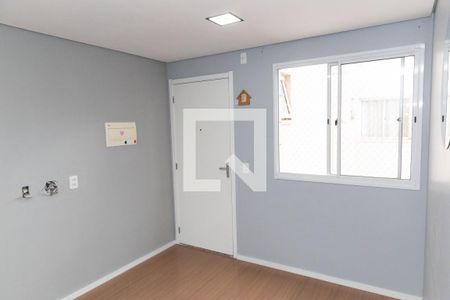 Sala de apartamento para alugar com 2 quartos, 38m² em Jardim Albertina, Guarulhos