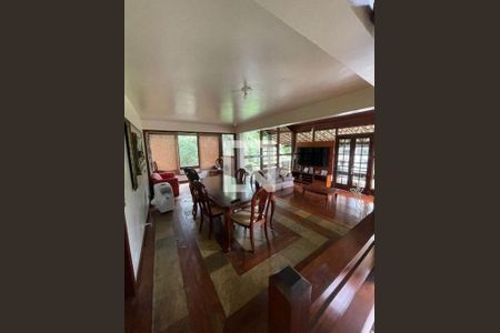 Casa à venda com 5 quartos, 600m² em Santo Antônio, Niterói