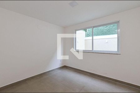 Casa à venda com 3 quartos, 97m² em Cafubá, Niterói