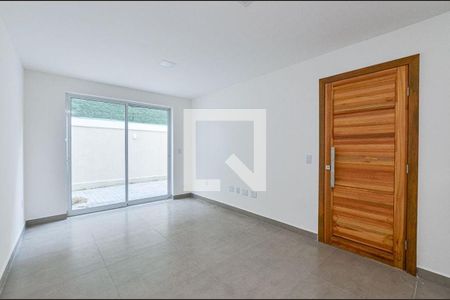 Casa à venda com 3 quartos, 97m² em Cafubá, Niterói