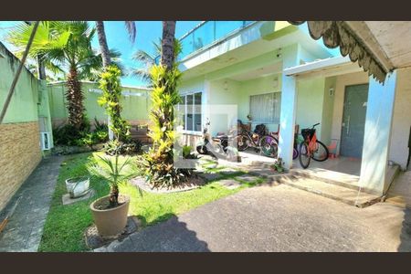 Casa à venda com 5 quartos, 260m² em Piratininga, Niterói