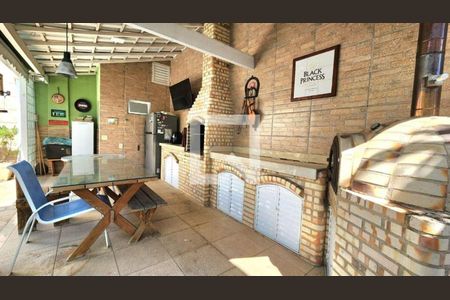 Casa à venda com 5 quartos, 260m² em Piratininga, Niterói