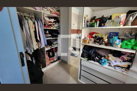 Casa à venda com 5 quartos, 260m² em Piratininga, Niterói