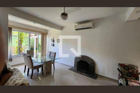 Casa à venda com 5 quartos, 260m² em Piratininga, Niterói