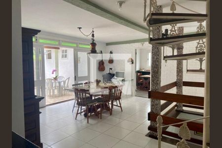 Casa à venda com 5 quartos, 440m² em Santo Antônio, Niterói