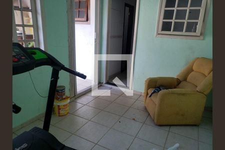 Casa à venda com 3 quartos, 135m² em Piratininga, Niterói