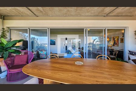 Varanda de apartamento à venda com 3 quartos, 155m² em Vila Sofia, São Paulo