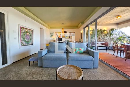 Sala de apartamento à venda com 3 quartos, 155m² em Vila Sofia, São Paulo