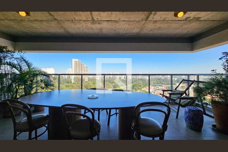 Varanda de apartamento à venda com 3 quartos, 155m² em Vila Sofia, São Paulo