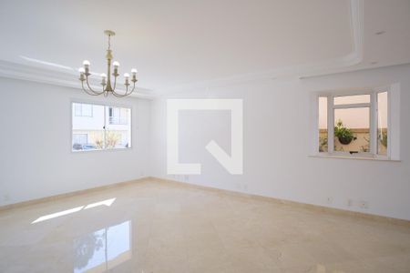 Sala de casa de condomínio à venda com 5 quartos, 290m² em Vila Carrão, São Paulo