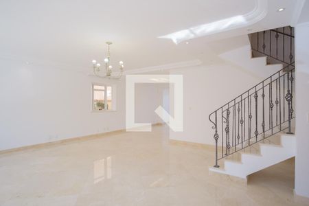 Sala de casa de condomínio à venda com 5 quartos, 290m² em Vila Carrão, São Paulo