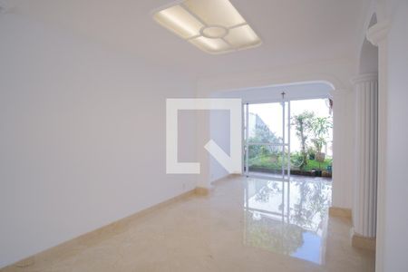 Sala de casa de condomínio à venda com 5 quartos, 290m² em Vila Carrão, São Paulo